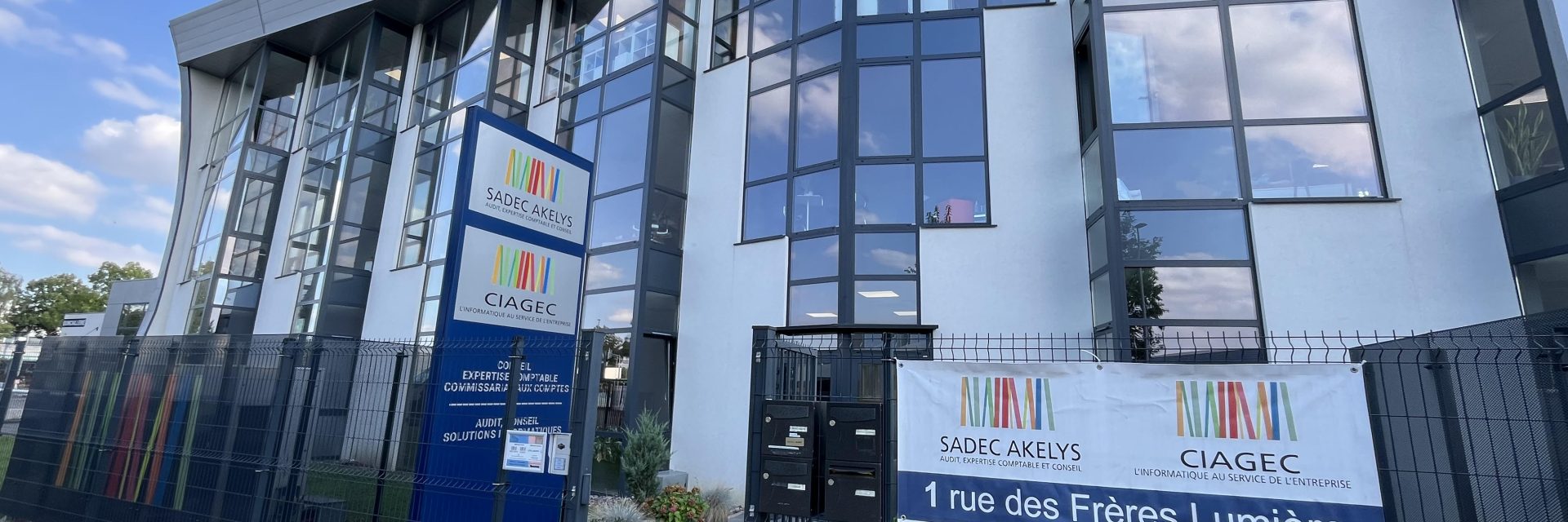 Immeuble de bureaux moderne